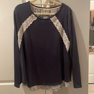 Long Sleeved Sweater with Back Design